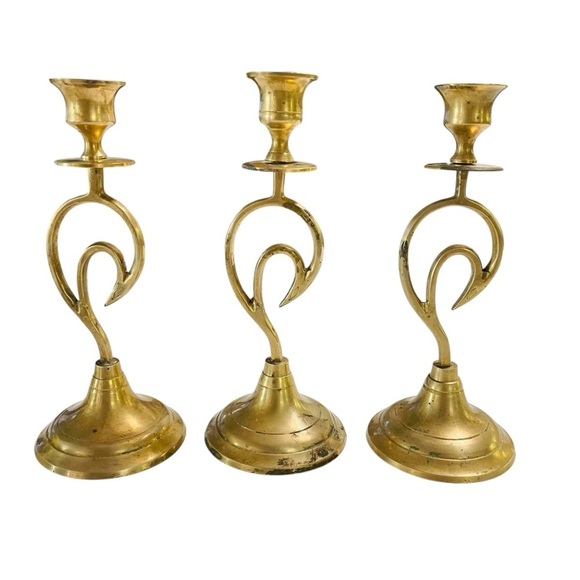 Vintage Mid-Century Modern Brass Swirl Candlestick Holders (Set of 3) - Picture 4 of 14